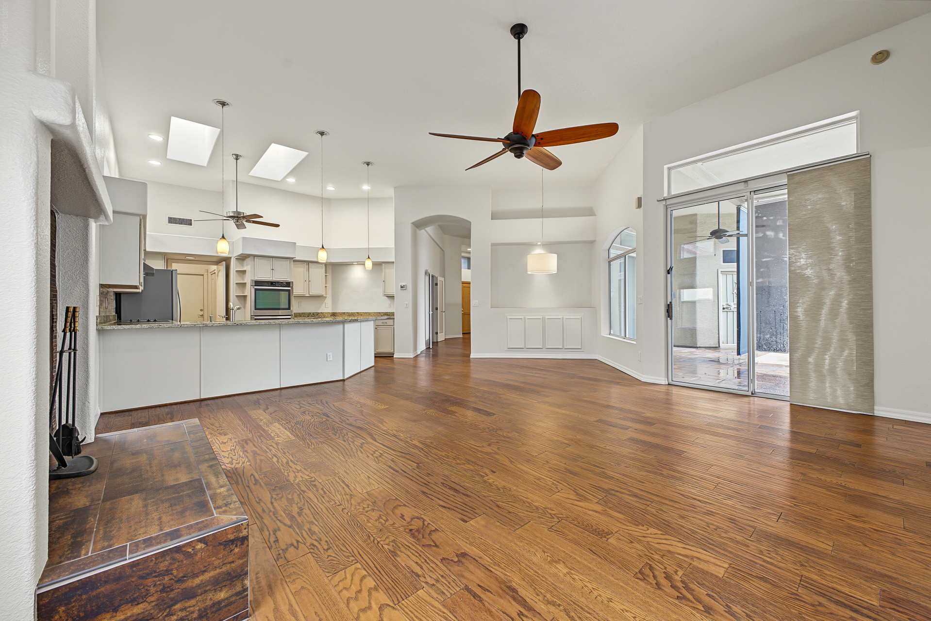 Empty Florida living room before virtual staging